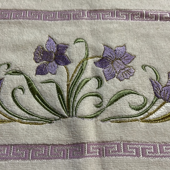 Turkish Embroidered Cotton Hand Towels with crochet purple and white - Picture 5 of 7